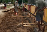 Pekerjaan Saluran Drainase di Desa Auponhia, Kec.Mangoli Selatan