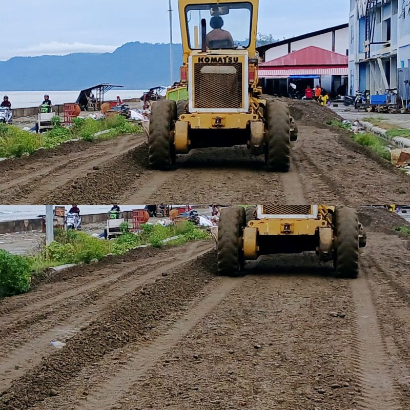 Proses Pekerjaan Jalan di Areal Pasar Sanana